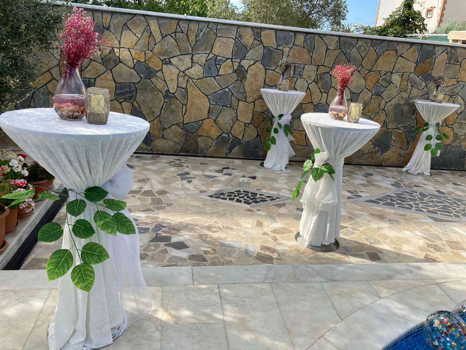 Bahçelievler Kokteyl Masası  Kiralama